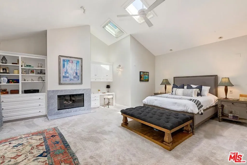 11191 Valley Spring Place, North Hollywood, California 91602 home-pic-23